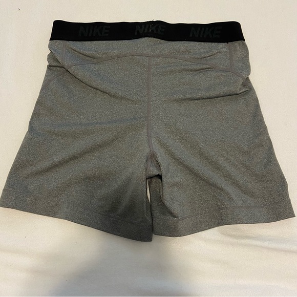 Nike 5inch biker shorts - Picture 3 of 4